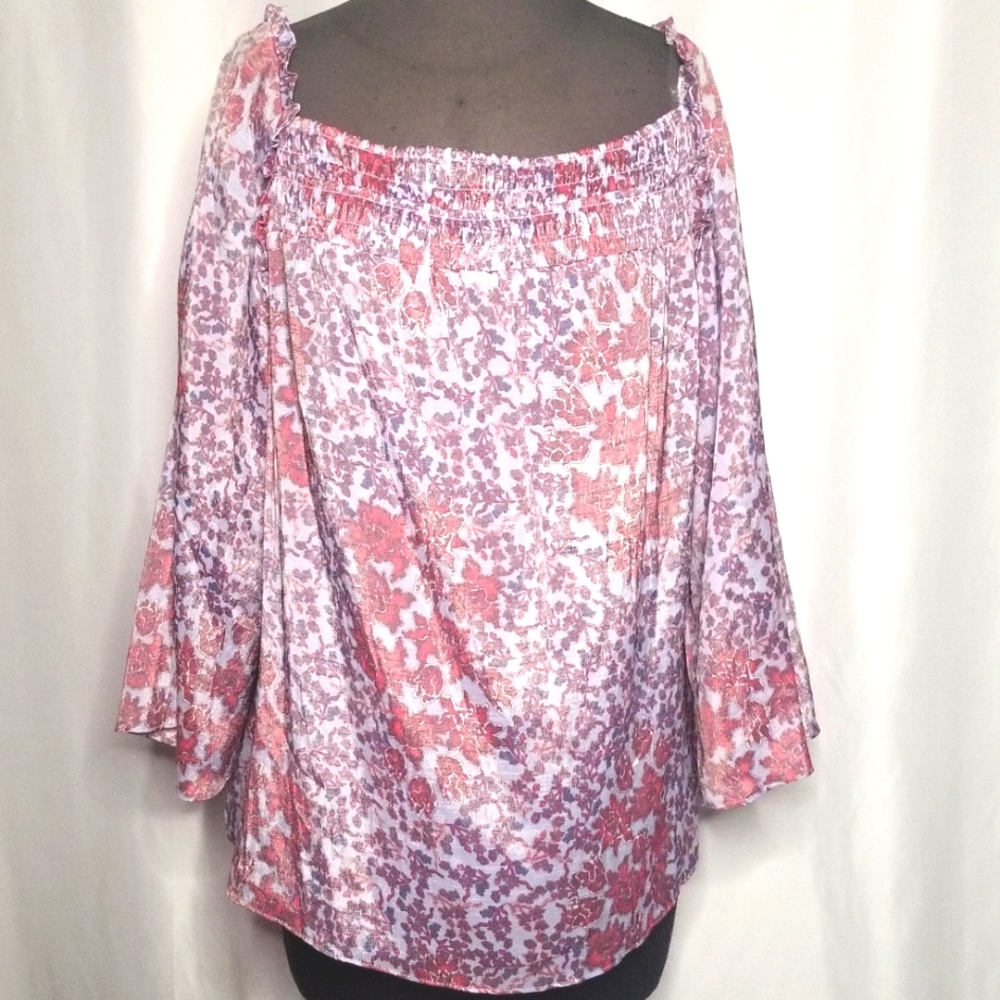 Zac & Rachel Women's Lavender Floral Top with smocked neckline, size XL